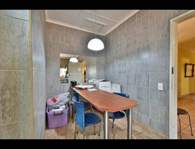 4 BEDROOM HOUSE FOR SALE IN WALKERVILLE CENTRAL